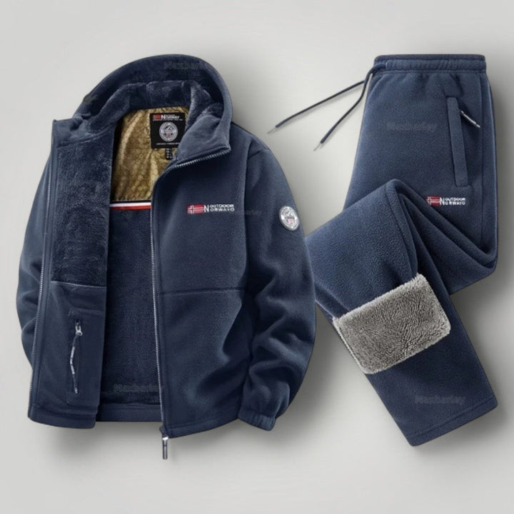 FINLEY FLEECE TRACKSUIT | DRY, WARM AND COMFORTABLE