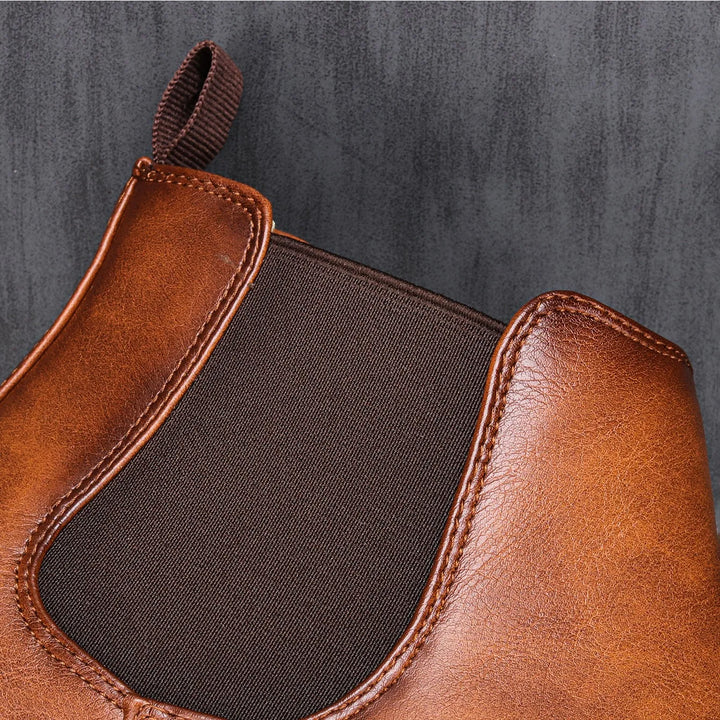 CLASSIC LEATHER CHELSEA BOOTS | TIMELESS ELEGANCE FOR MODERN LIVING